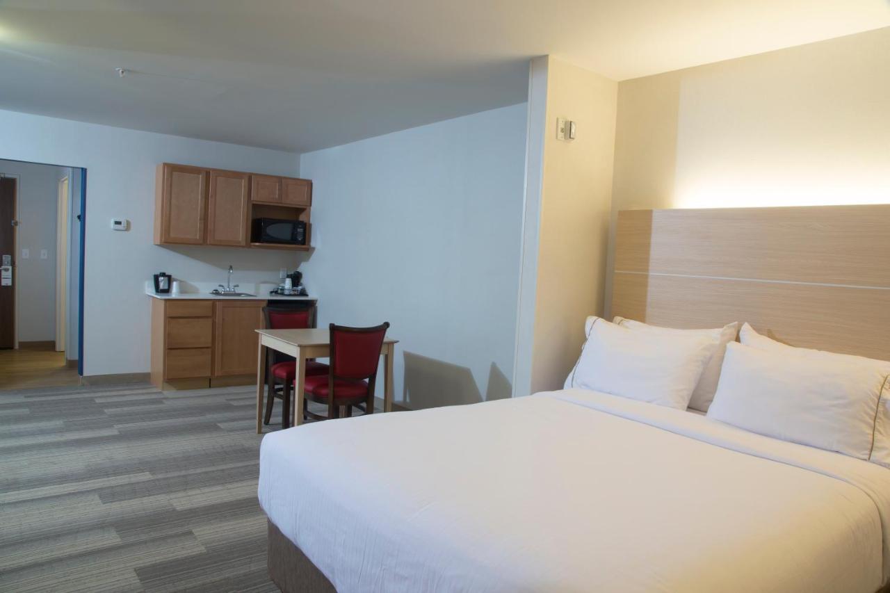 Holiday Inn Express Rochester Hills By Ihg Exterior photo
